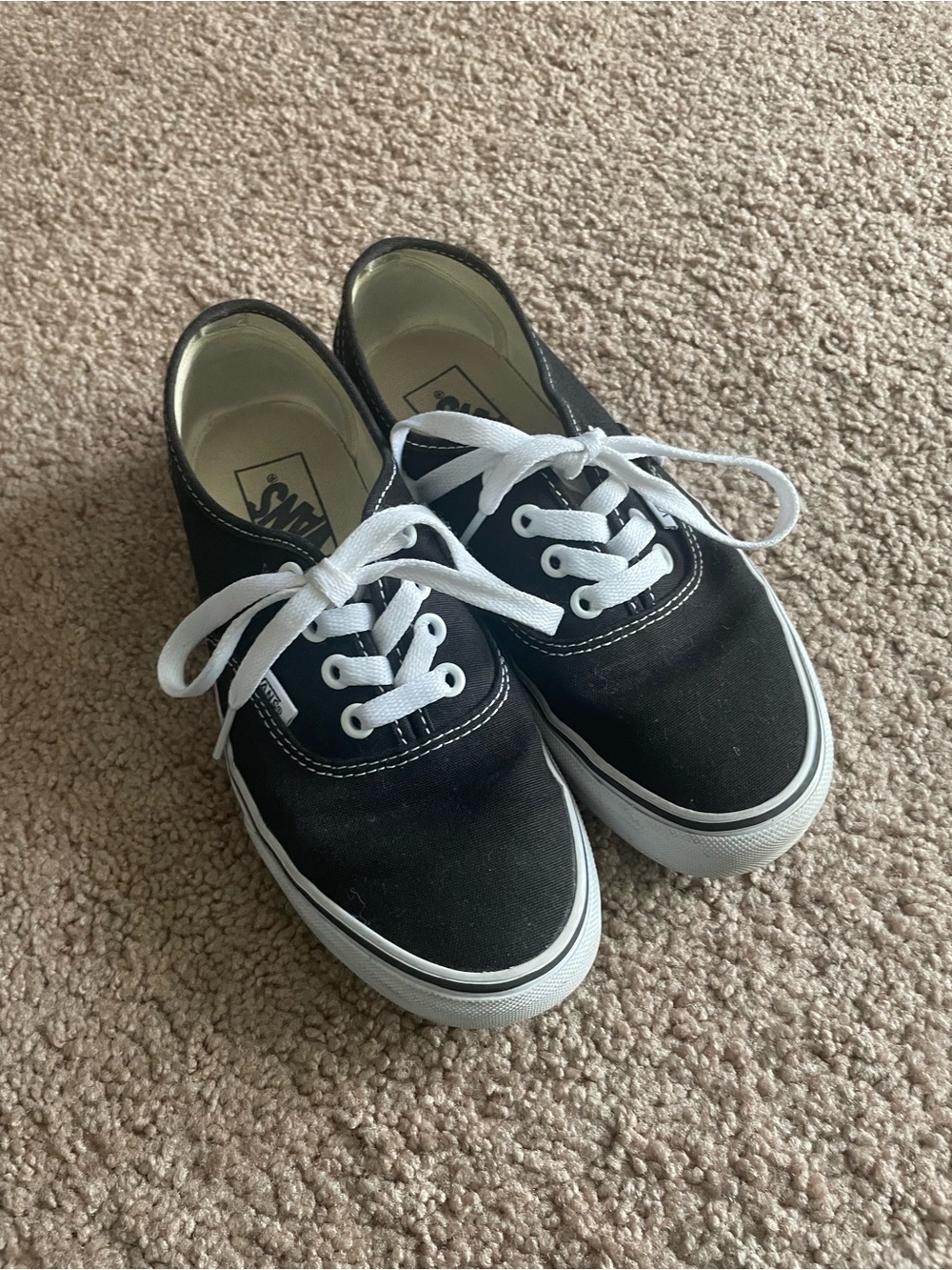 VANS Authentic Sneakers Men’s 4.5 or Women’s 6